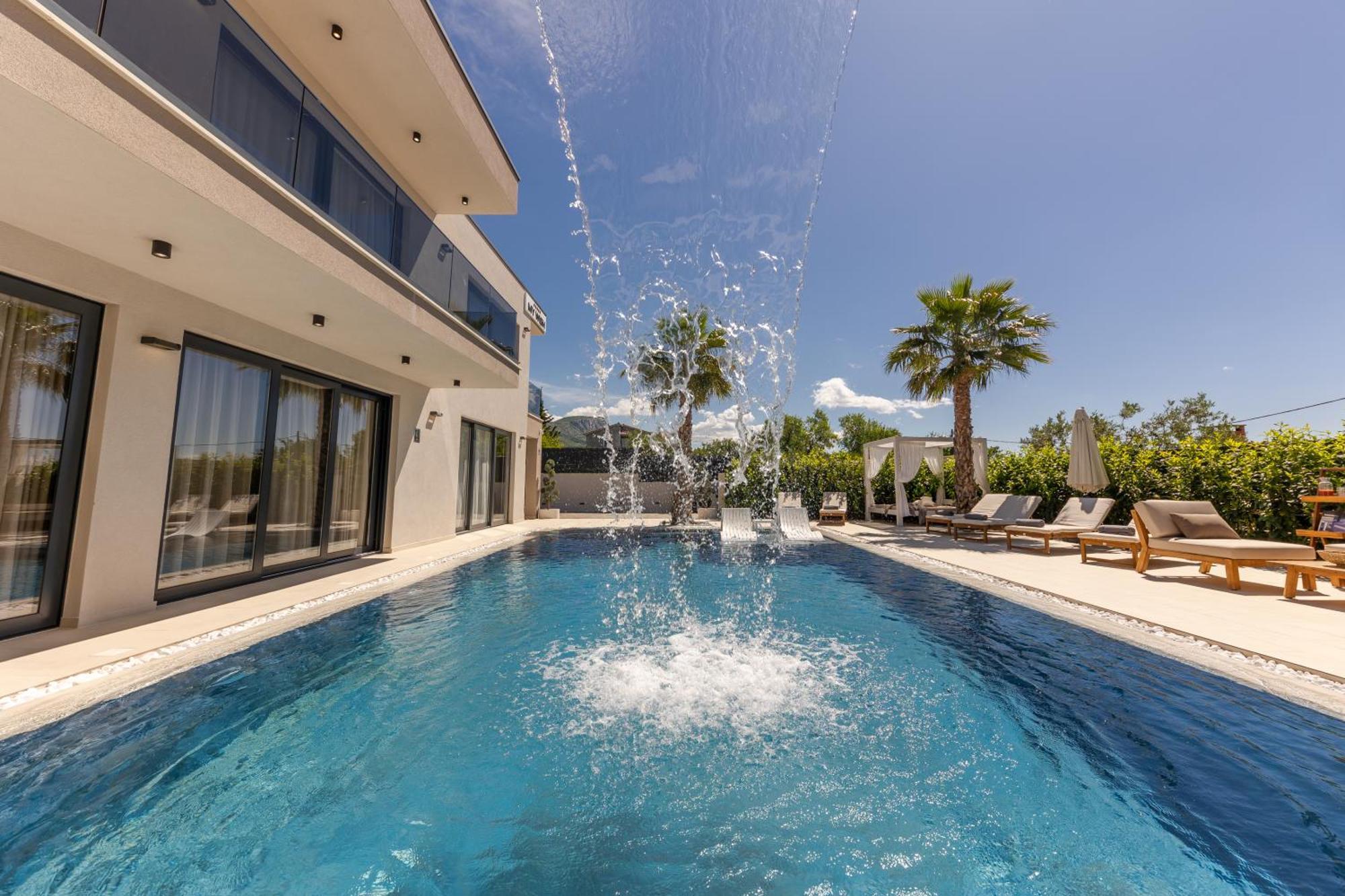 Luxury Villa My Wish With Pool Kaštel Stari Kültér fotó